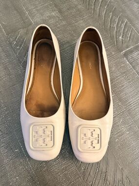 Tory Burch Georgia Ballet Wrinkle Calf Leather - Cream - SIZE 7